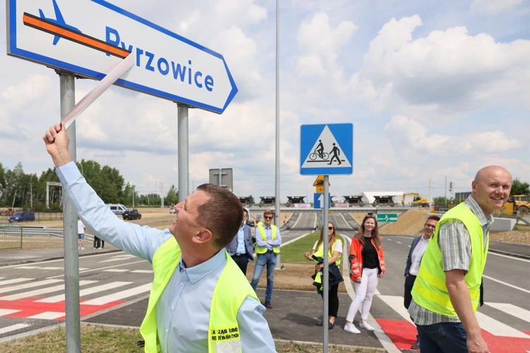 Nowa droga do lotniska gotowa! Łatwiej dojedziemy do Katowice Airport, materiały prasowe